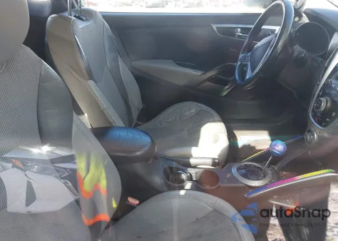 2012 Hyundai Veloster Base W/Gray z USA, uszkodzony, nr VIN KMHTC6AD2CU017867